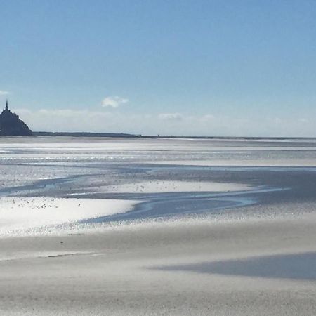 Chambre A Proximite De La Baie Du Mont Saint Michel Avranches 外观 照片